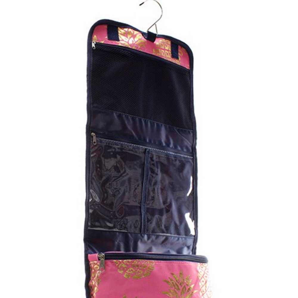 CORAL/GOLD PINEAPPLE HANGING TOILETRY BAG! FOLDS!